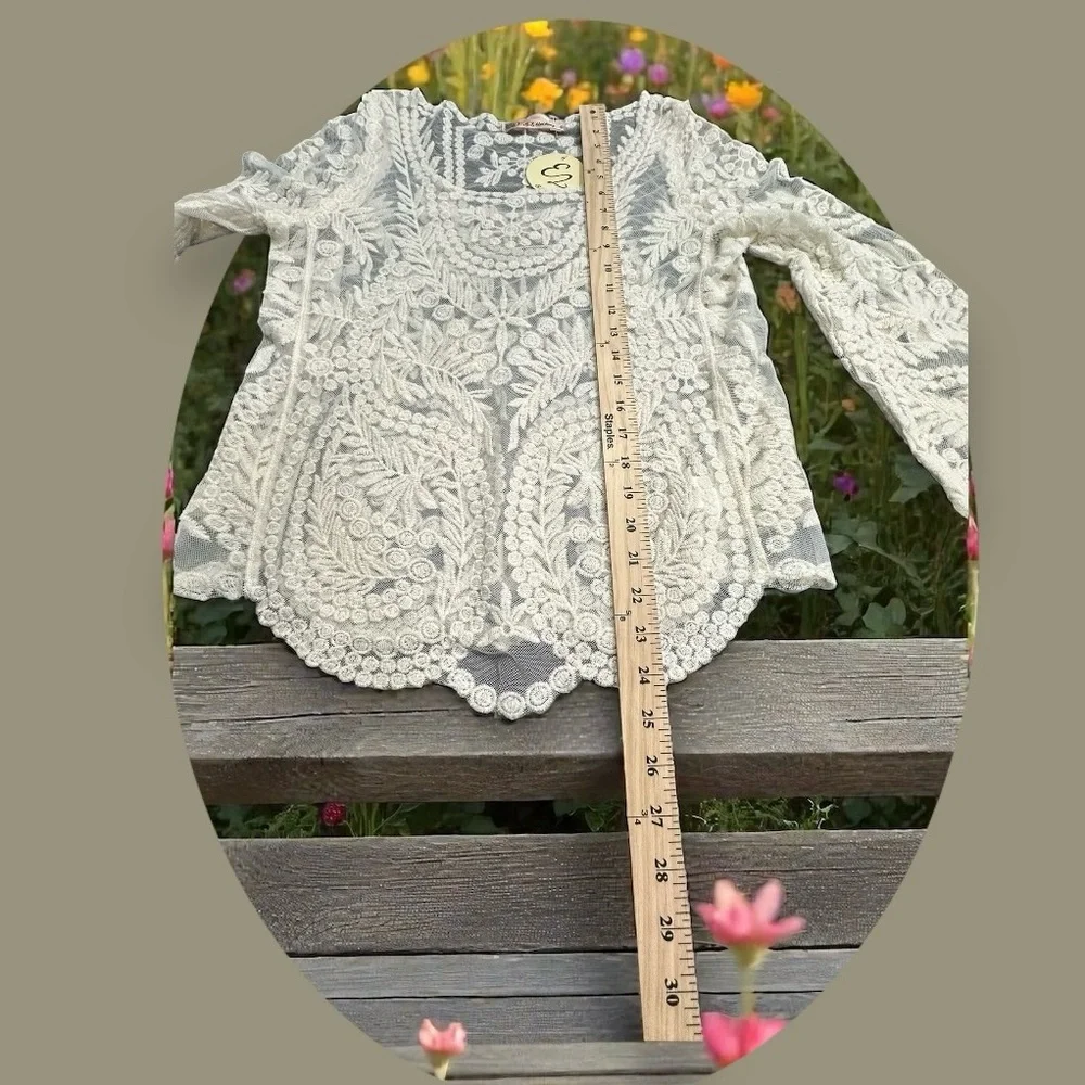 E2 Clothing Mesh/Lace Long Sleeve Layering Top. Size: Small. Ivory
